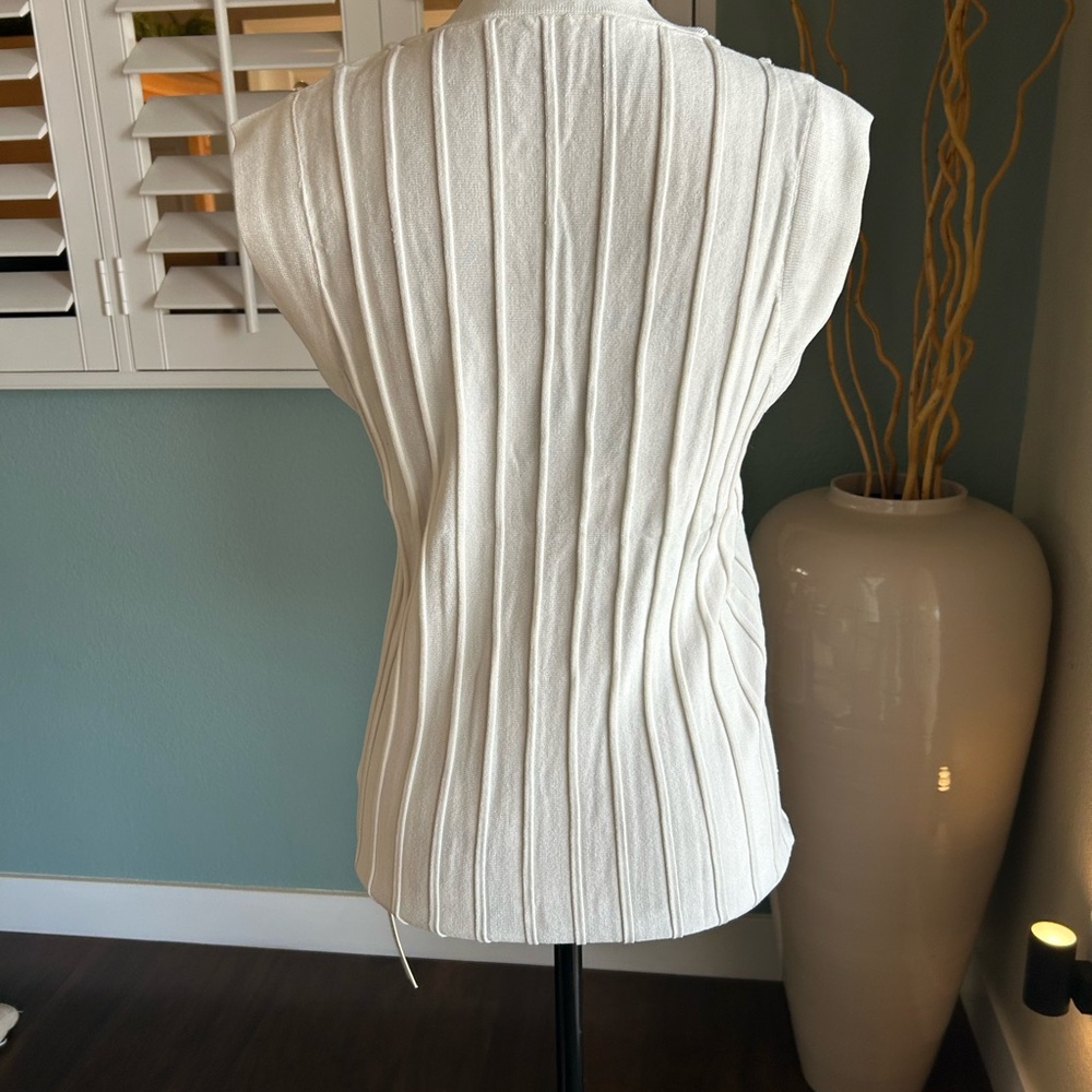 Commense White Ribbed Knit Top - Picture 5 of 6